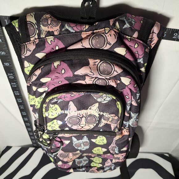 Vibedration Hydration Backpack w/o bladder - Cat pattern - Used main image 5